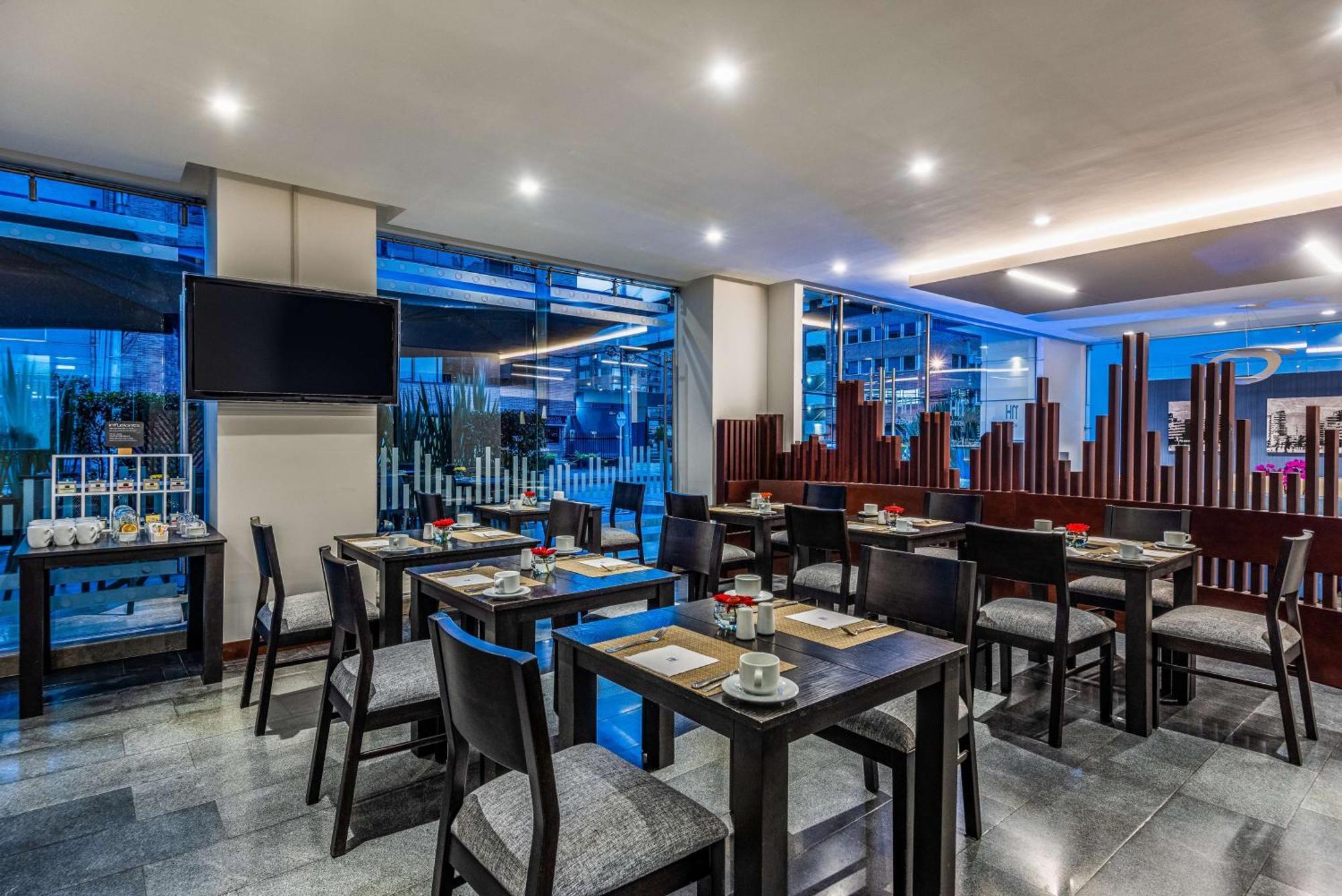 Отель Nh Bogota Urban 93 Royal Экстерьер фото
