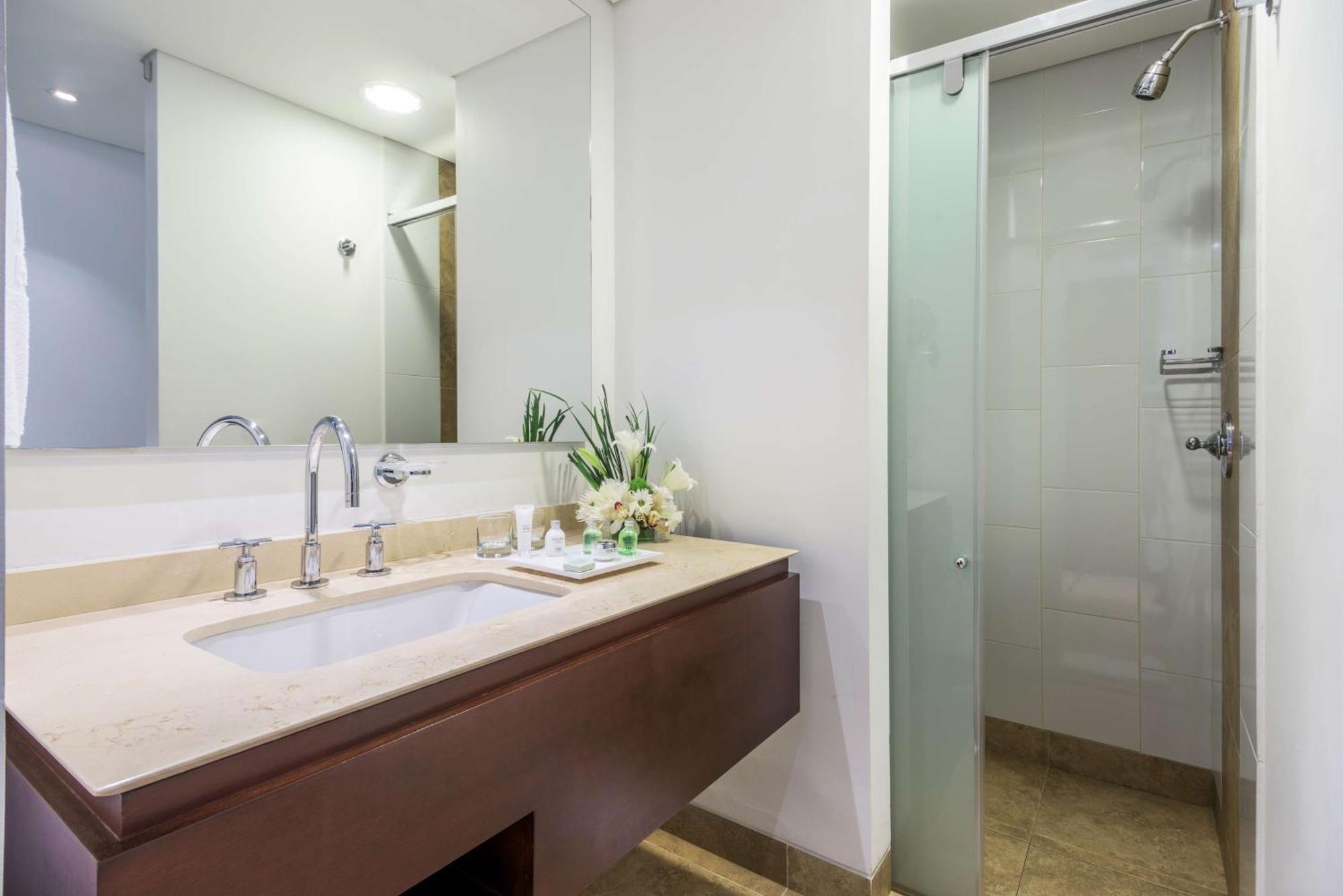 Отель Nh Bogota Urban 93 Royal Экстерьер фото