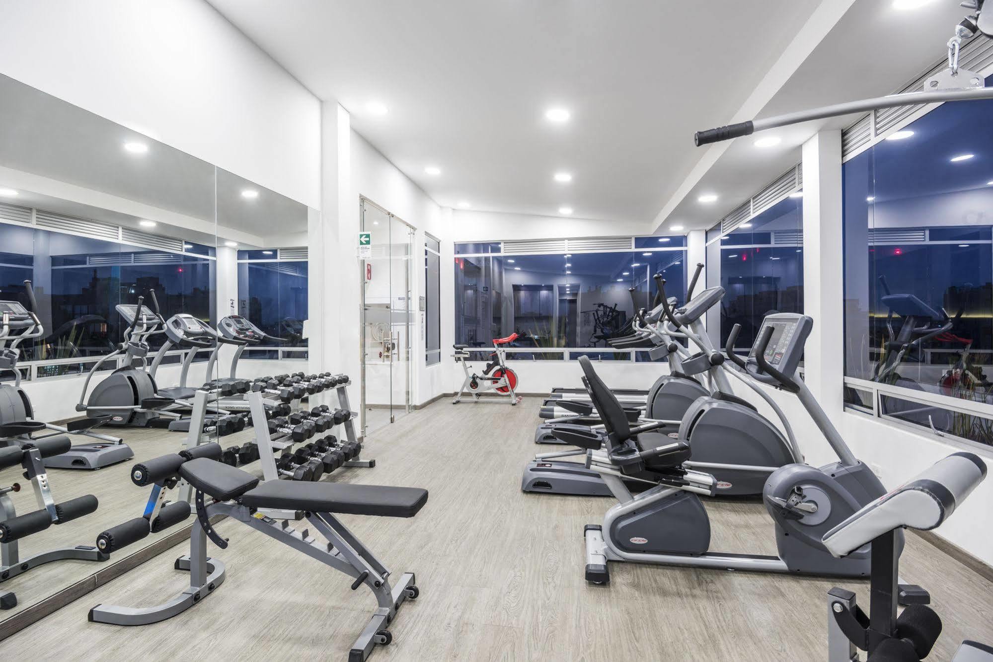 Отель Nh Bogota Urban 93 Royal Экстерьер фото